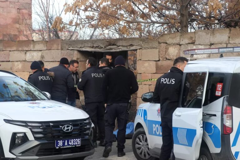 cenaze karisikligi kayseride yasandi 7SPF9py5