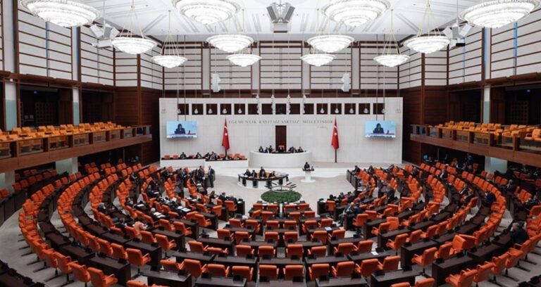 saadet partisinden tbmmye olaganustu toplanti cagrisi 3R2iAtZm