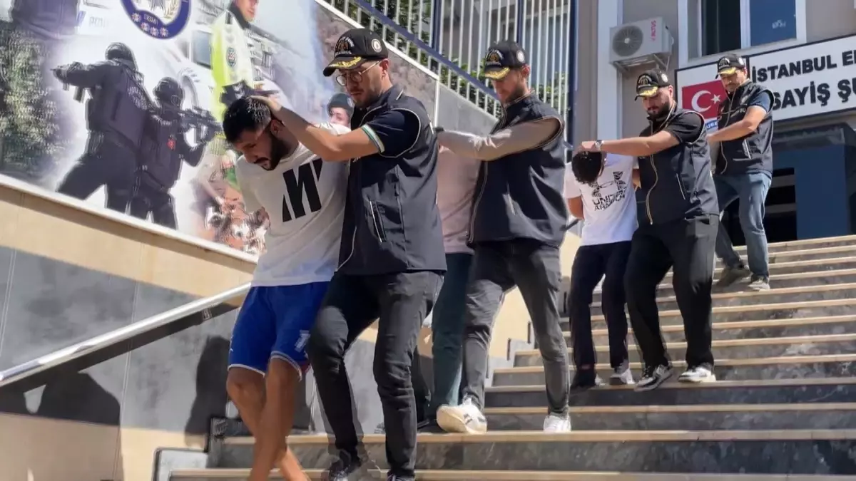 arnavutkoyde tehdit ve santaj operasyonu 7Xg3fJyR