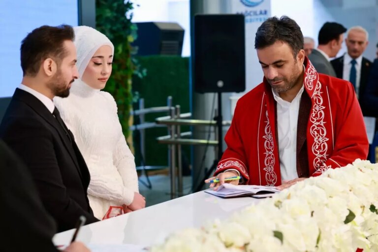 bagcilarda 30 toplu dugun soleni lRCg7Ynz