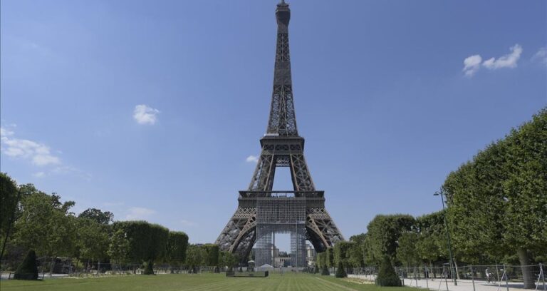 eyfel kulesi kapatildi IugNhACz