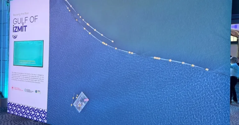 izmit korfezi dip camur temizligi new yorkta tanitildi V74MQBCD