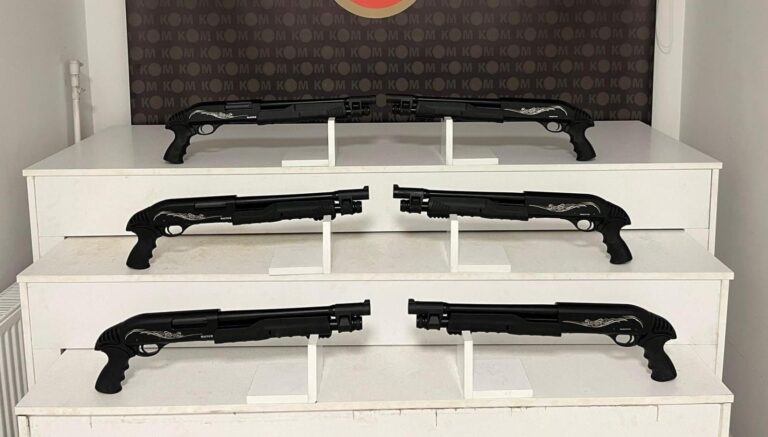 kocaelide kacak silah operasyonu 6 pompali tufek ele gecirildi sjJWLpbV.jpg