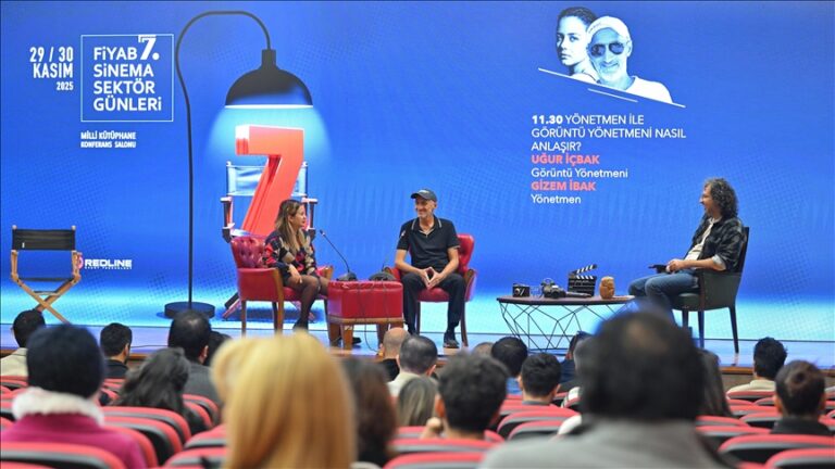 fiyab-sinema-sektor-gunleri-ankarada-basladi-A2sLfCcm.jpg
