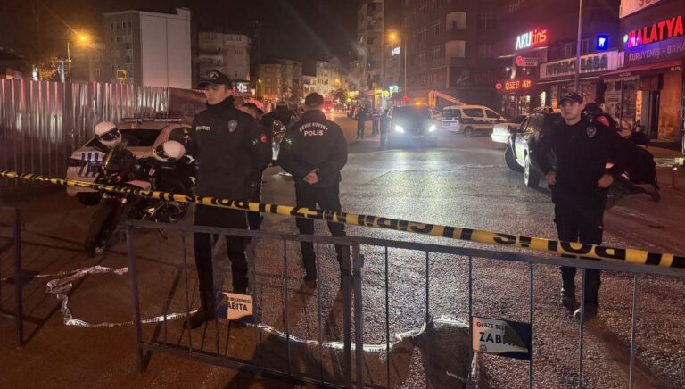 gebzede uc bina daha bosaltildi tasiyici kolonda catlama C2q2CJdW.jpg