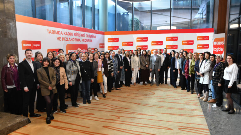 kagider-ve-migrostan-tarimda-kadin-girisimcilere-destek-WtwraehB.jpg
