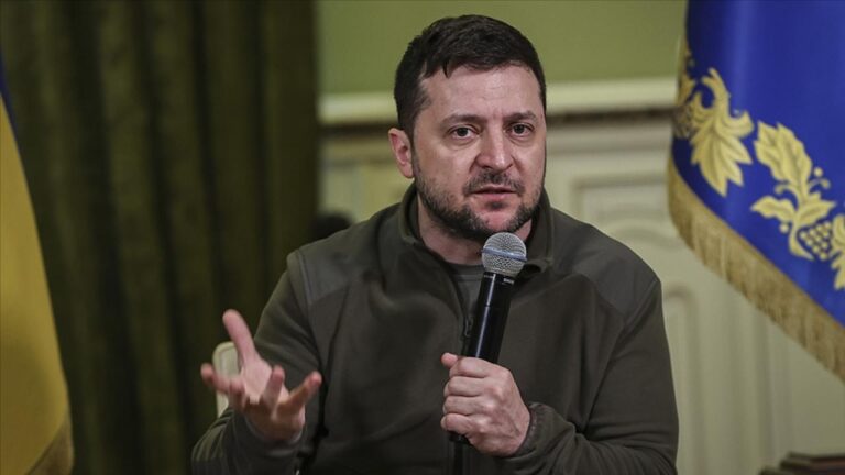 zelenskiyden-secim-aciklamasi-trump-savasi-kullaniyor-demisti-AOAZcUU6.jpg