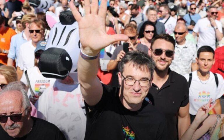 budapeste-belediye-baskani-lgbti-haklarini-savundugu-icin-hedefte-DIhMbF41.jpg