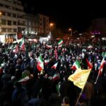 ateskes-sonrasi-tahrandan-ilk-goruntu-halk-kendini-sokaga-atti-MSW4mLKR