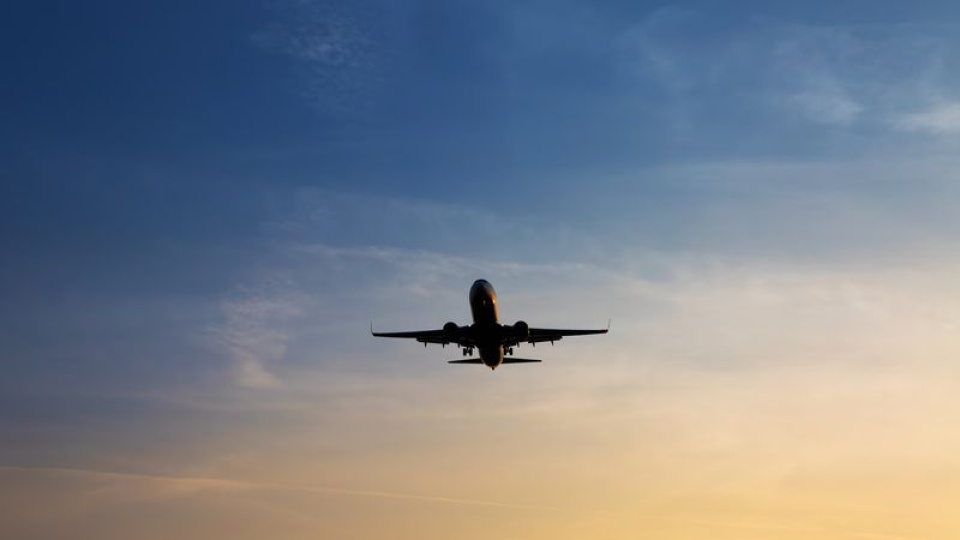 Hindistan Havayollarından Acil Yakıt Vergisi İndirimi Talebi